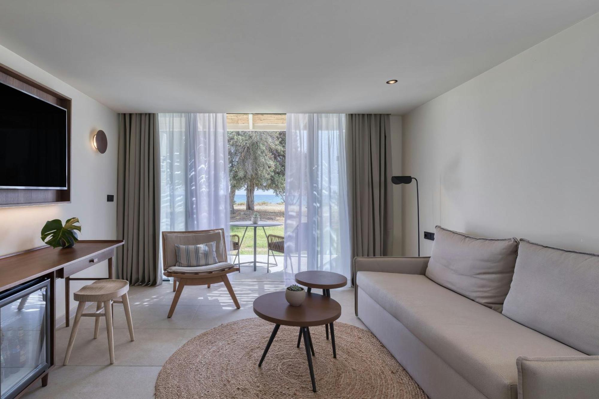 Sapphire Lush 3 Bedroom Suite